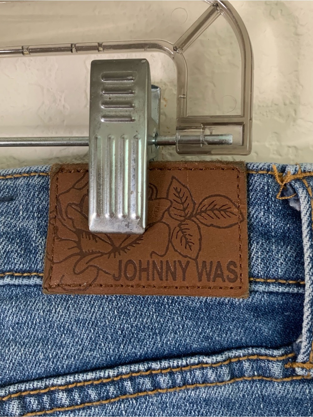 Johnny was Womens the cropped boyfriend embroidered mid rise jeans 29 - Picture 6 of 10